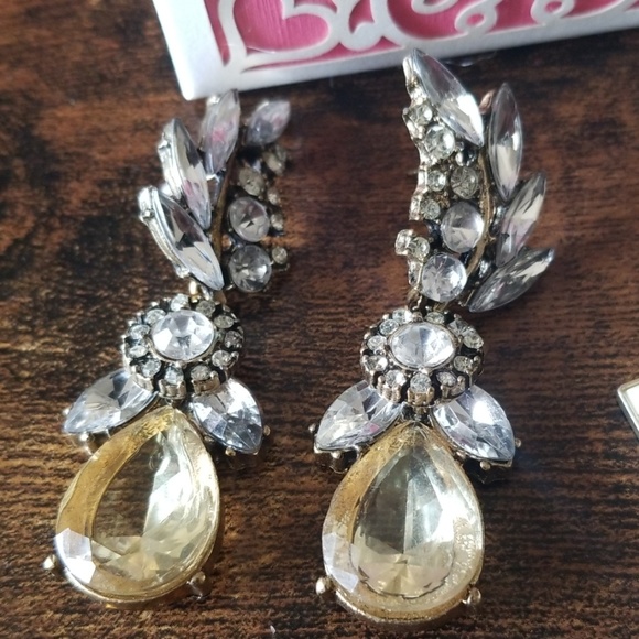 Beautiful Statement Bundle - Picture 2 of 4